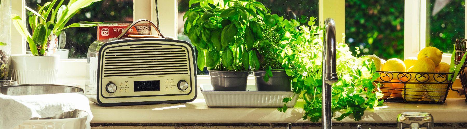 Retro kitchen flooring and interior trends